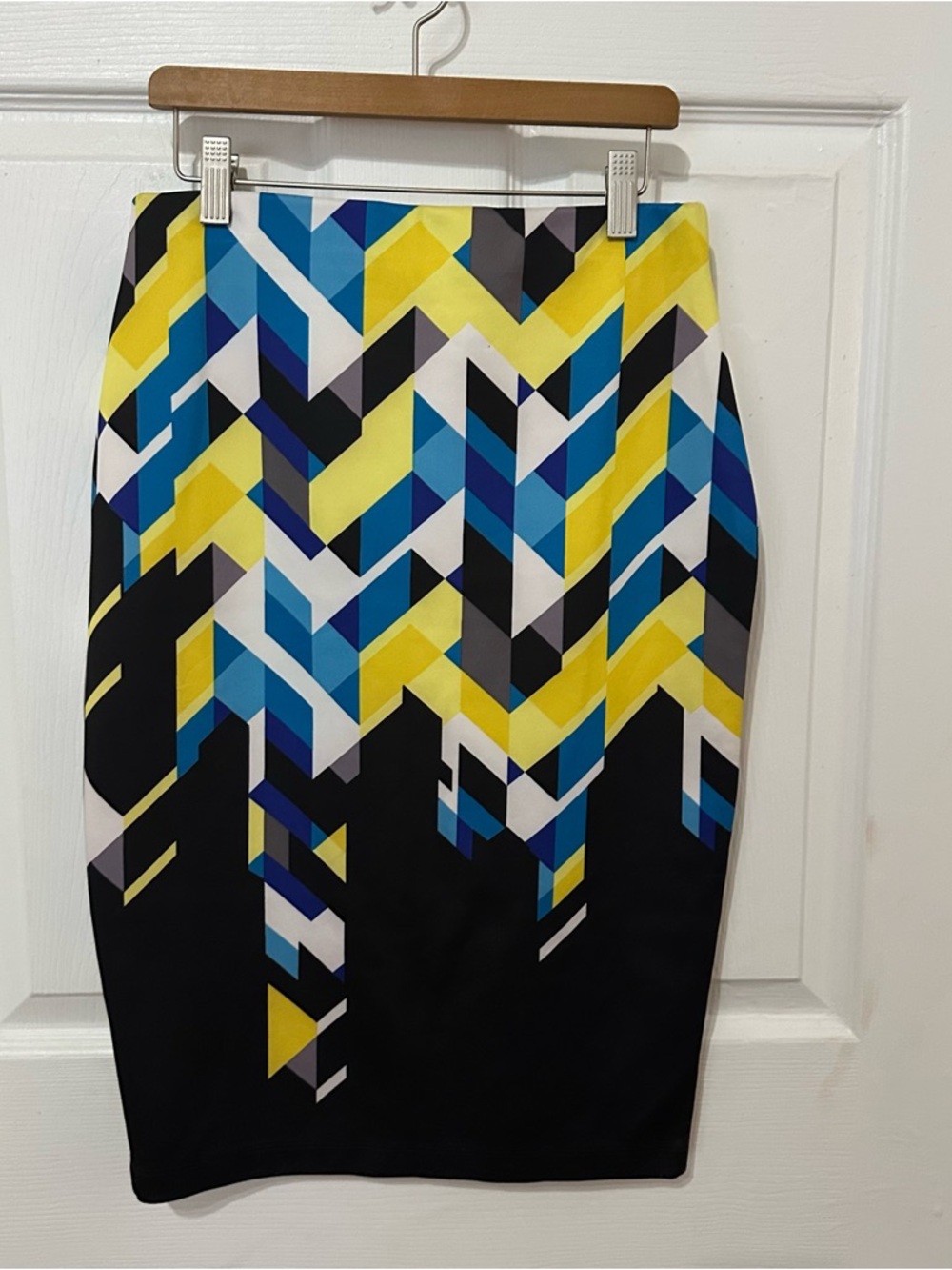 Bisou Bisou Black Pencil Skirt with Yellow & Blue Geometric Print